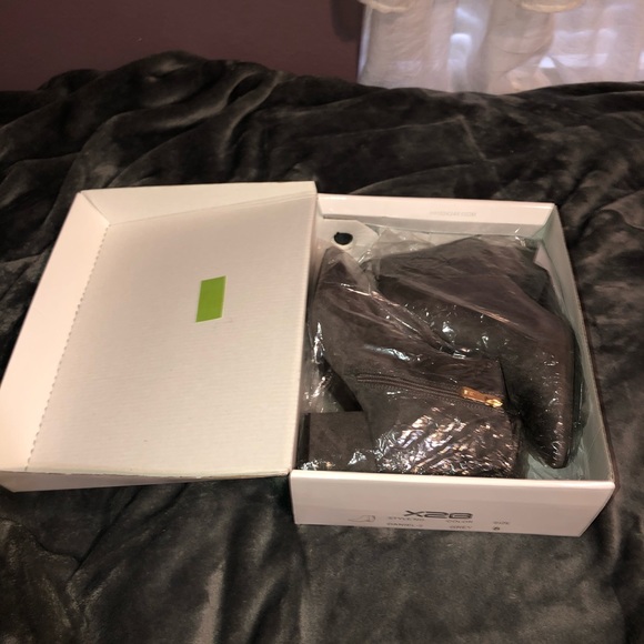 Grey booties - Picture 6 of 6